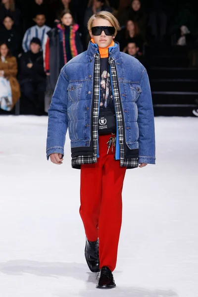 Look 59